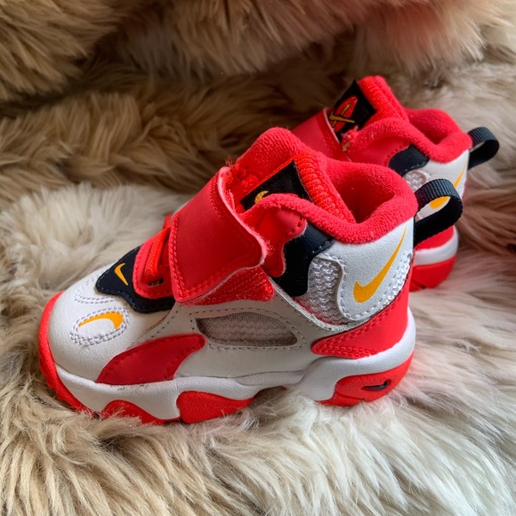 Pink Baby Girl Nike Sneakers - Picture 2 of 6